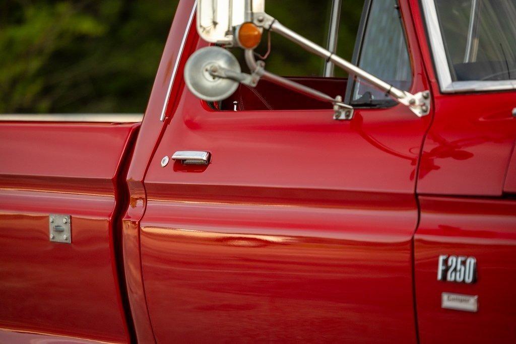 1973 Ford F-250 Ranger Camper Special