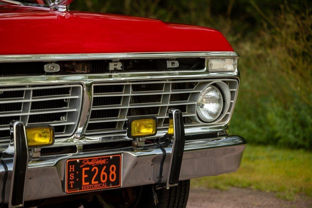 1973 Ford F-250 Ranger Camper Special