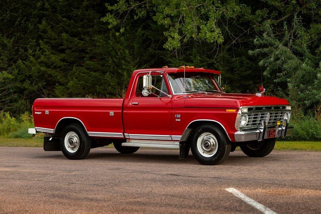 1973 Ford F-250 Ranger Camper Special