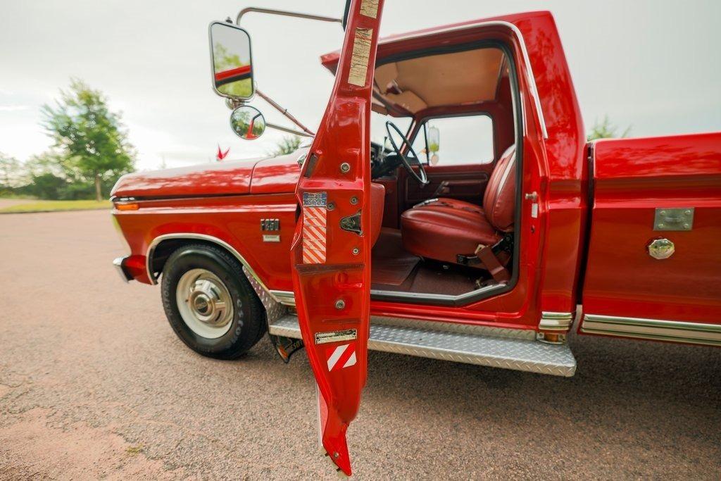 1973 Ford F-250 Ranger Camper Special