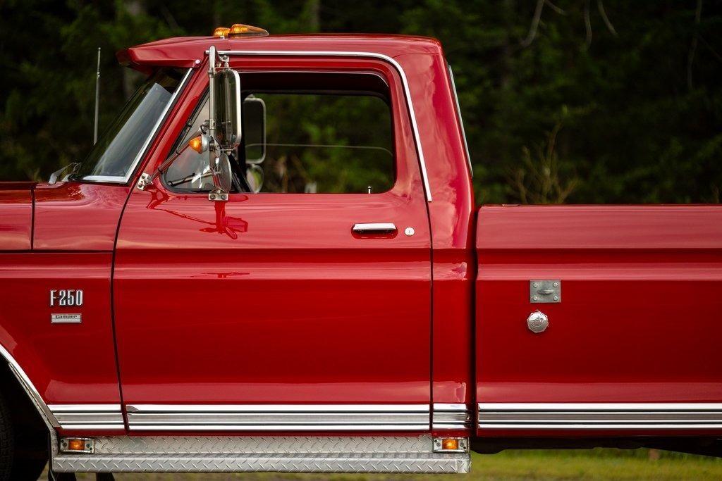 1973 Ford F-250 Ranger Camper Special