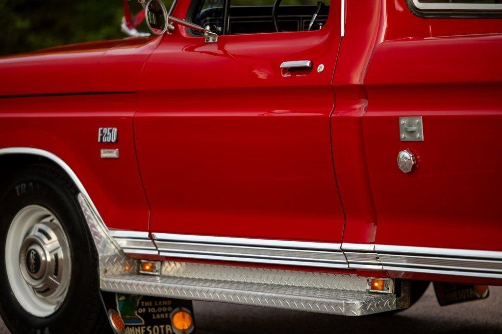 1973 Ford F-250 Ranger Camper Special