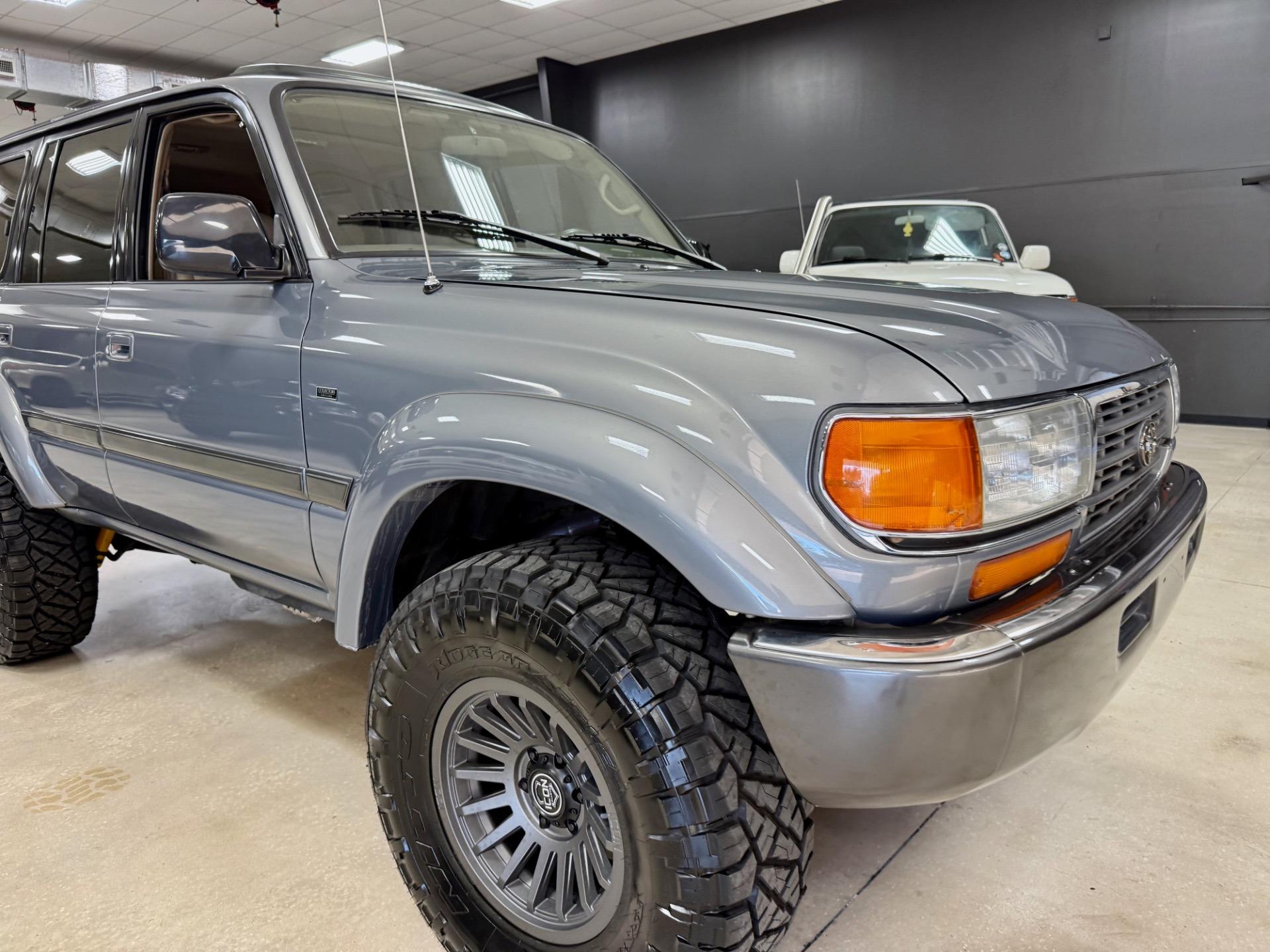 Moonglow Pearl 1997 Toyota Land Cruiser