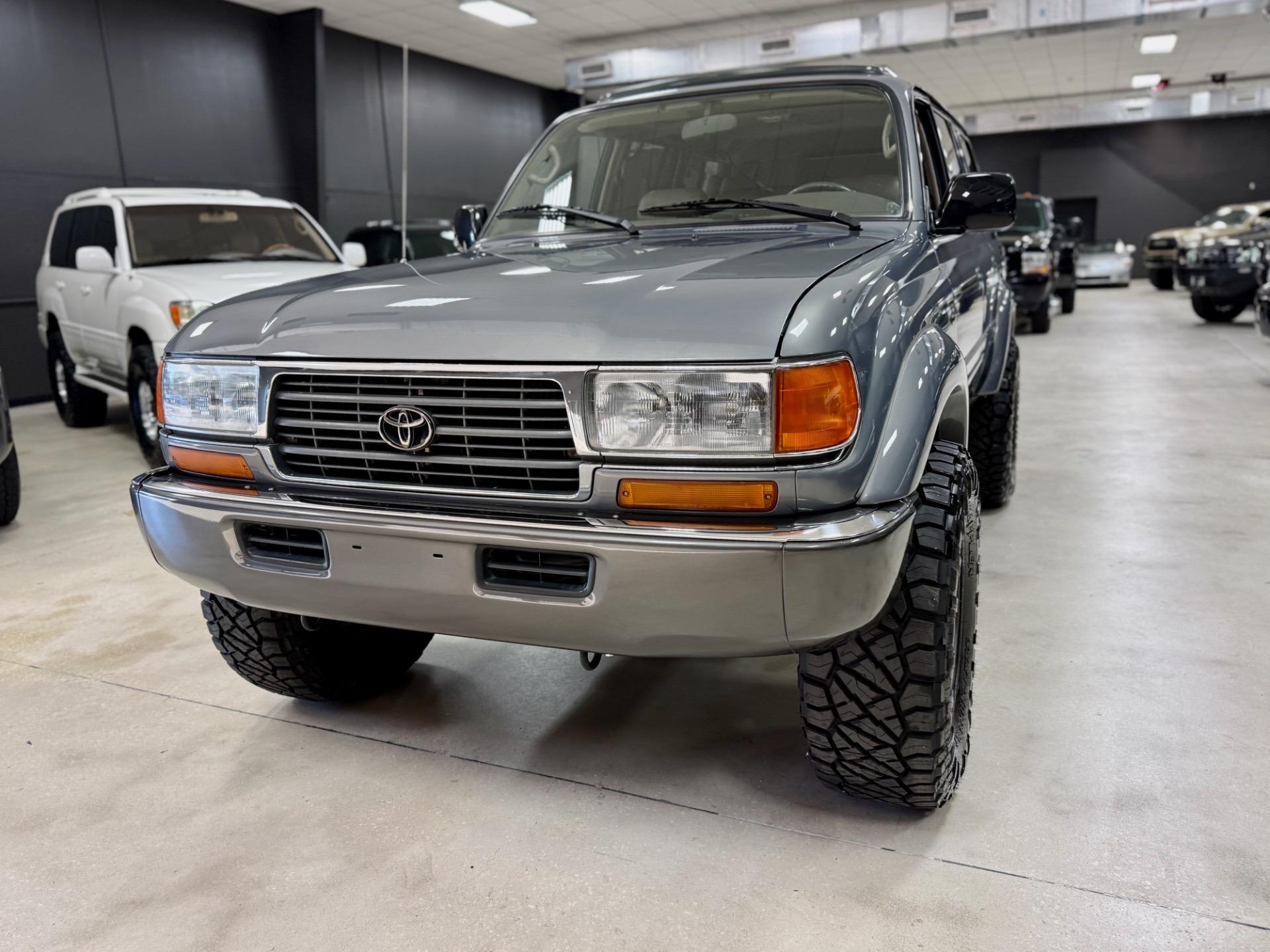 Moonglow Pearl 1997 Toyota Land Cruiser - 2