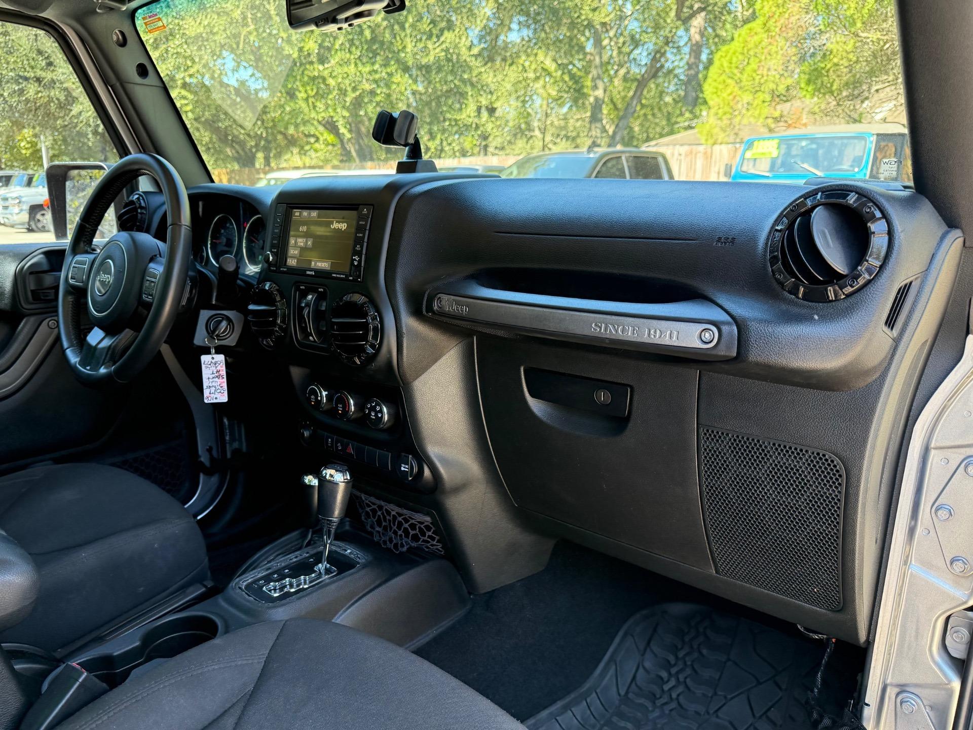 2017 Jeep Wrangler Unlimited Sport