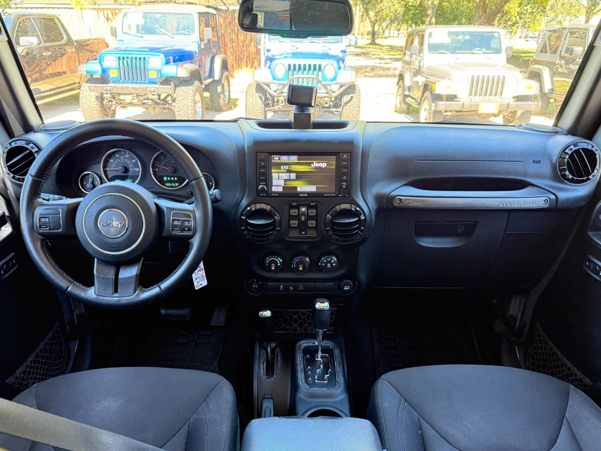 2017 Jeep Wrangler Unlimited Sport