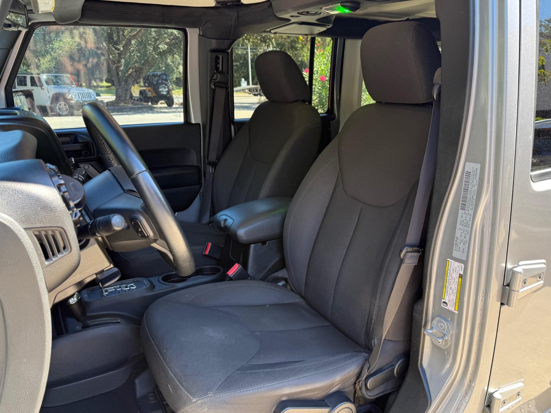2017 Jeep Wrangler Unlimited Sport