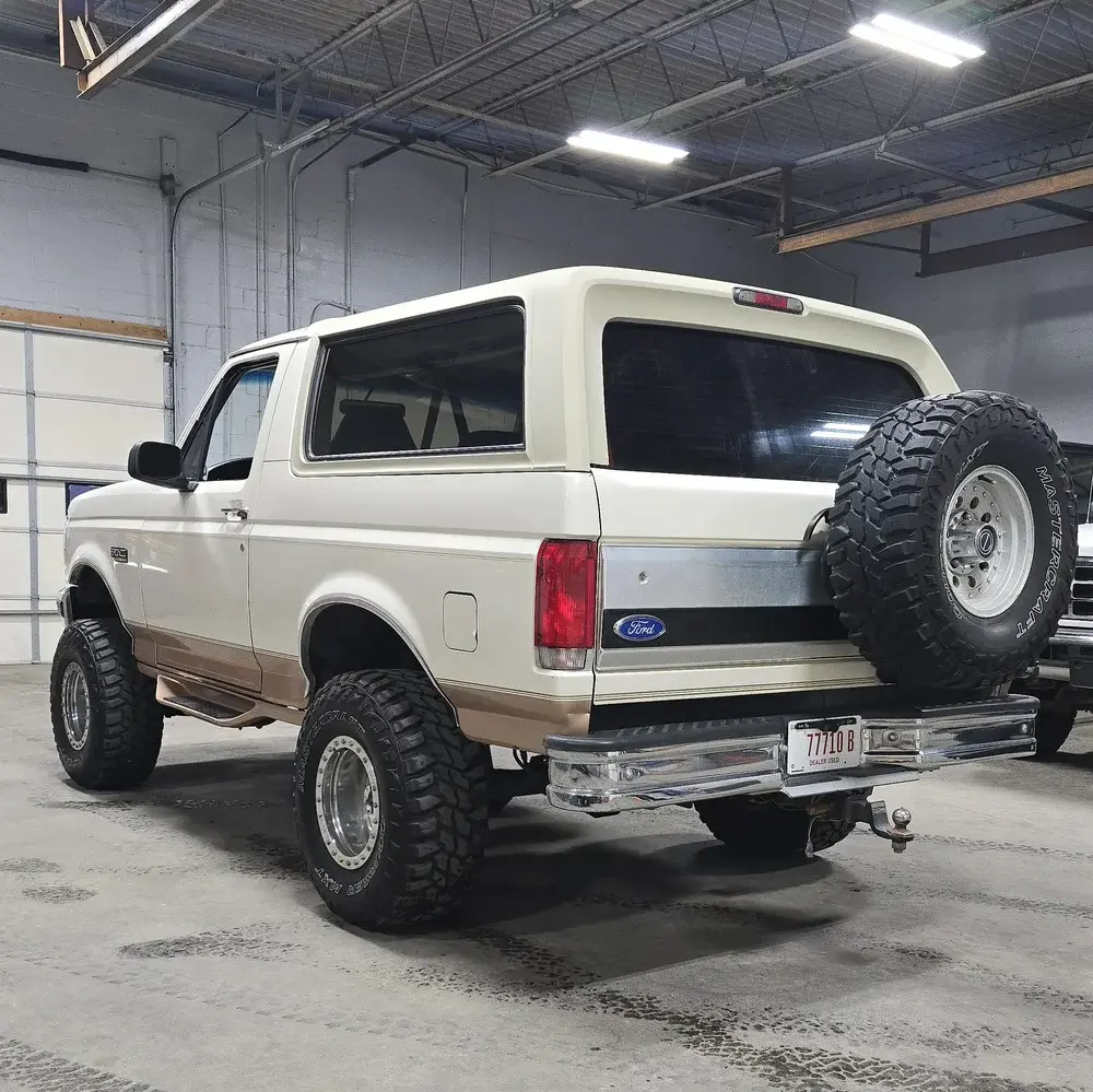 1995 Ford Bronco Eddie Bauer - 2