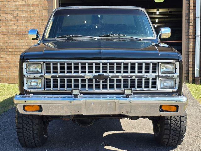LS-Swapped 1981 Chevrolet K10 - 3