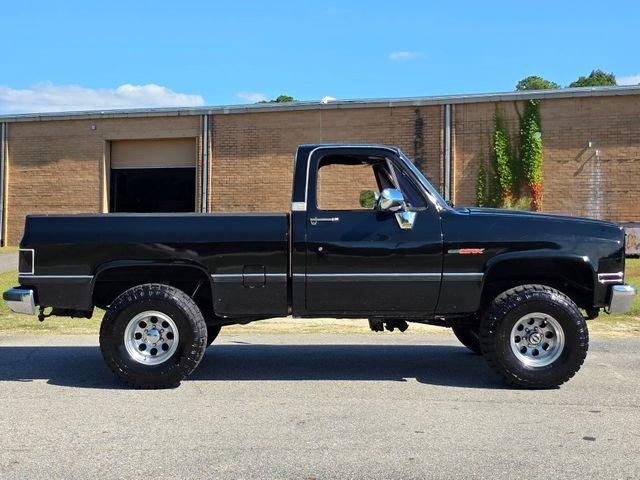 LS-Swapped 1981 Chevrolet K10