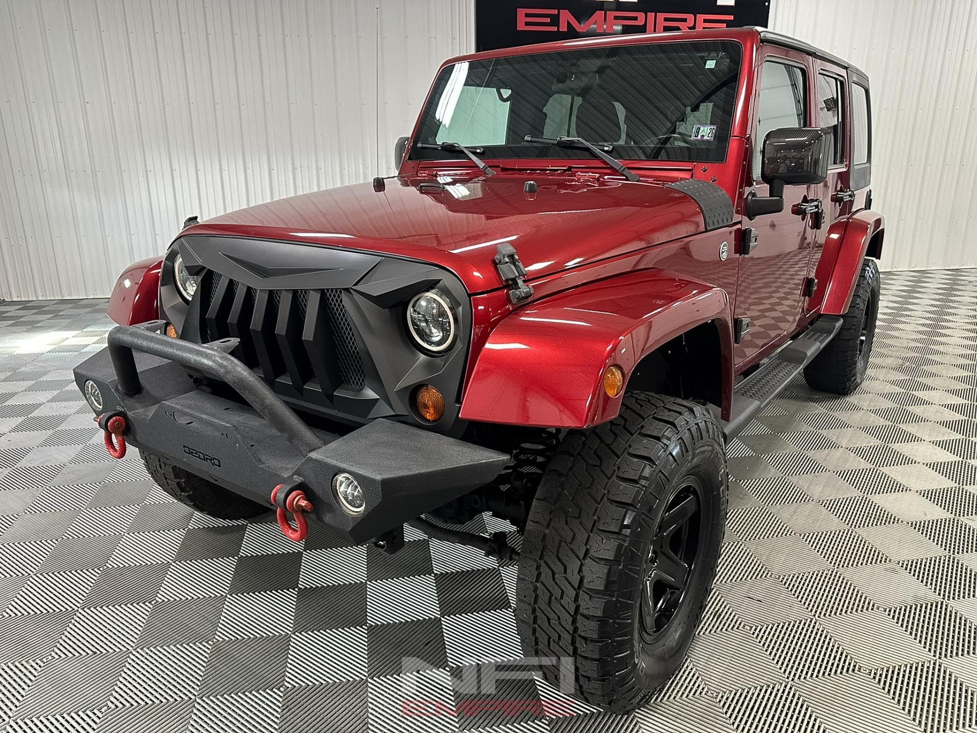 2012 Jeep Wrangler Unlimited Sahara - 2