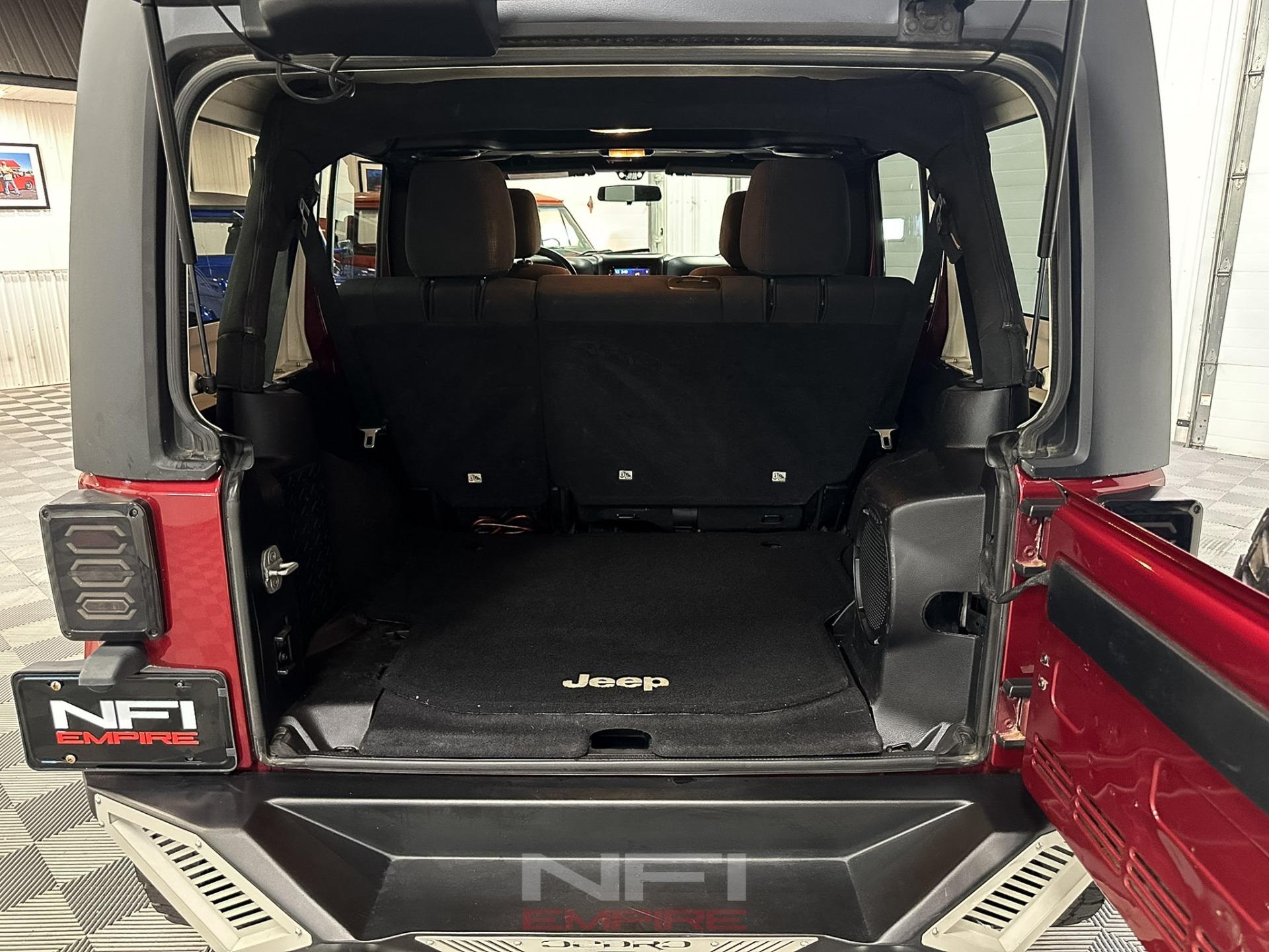 2012 Jeep Wrangler Unlimited Sahara
