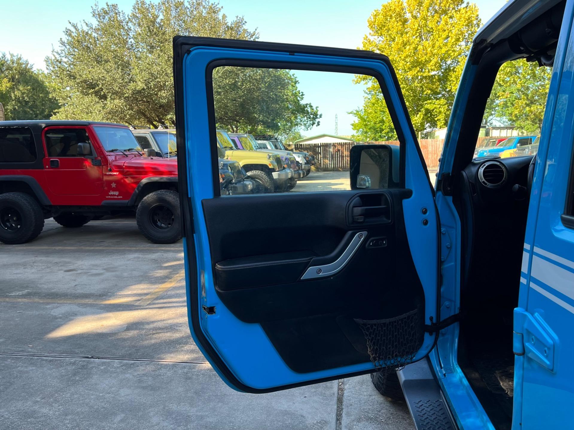 2017 Jeep Wrangler Unlimited Chief Edition