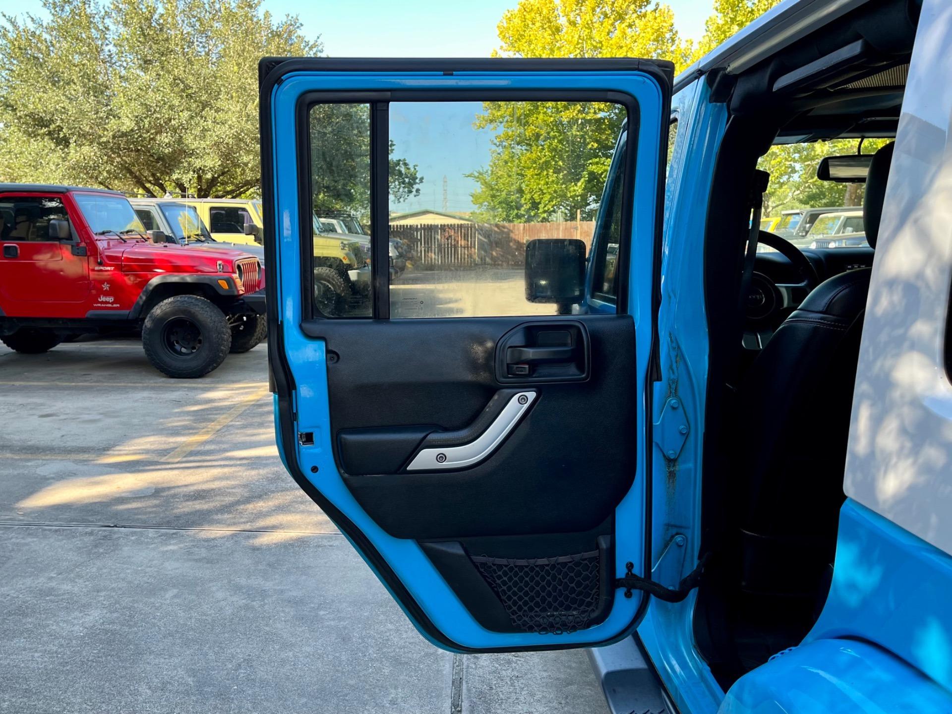 2017 Jeep Wrangler Unlimited Chief Edition