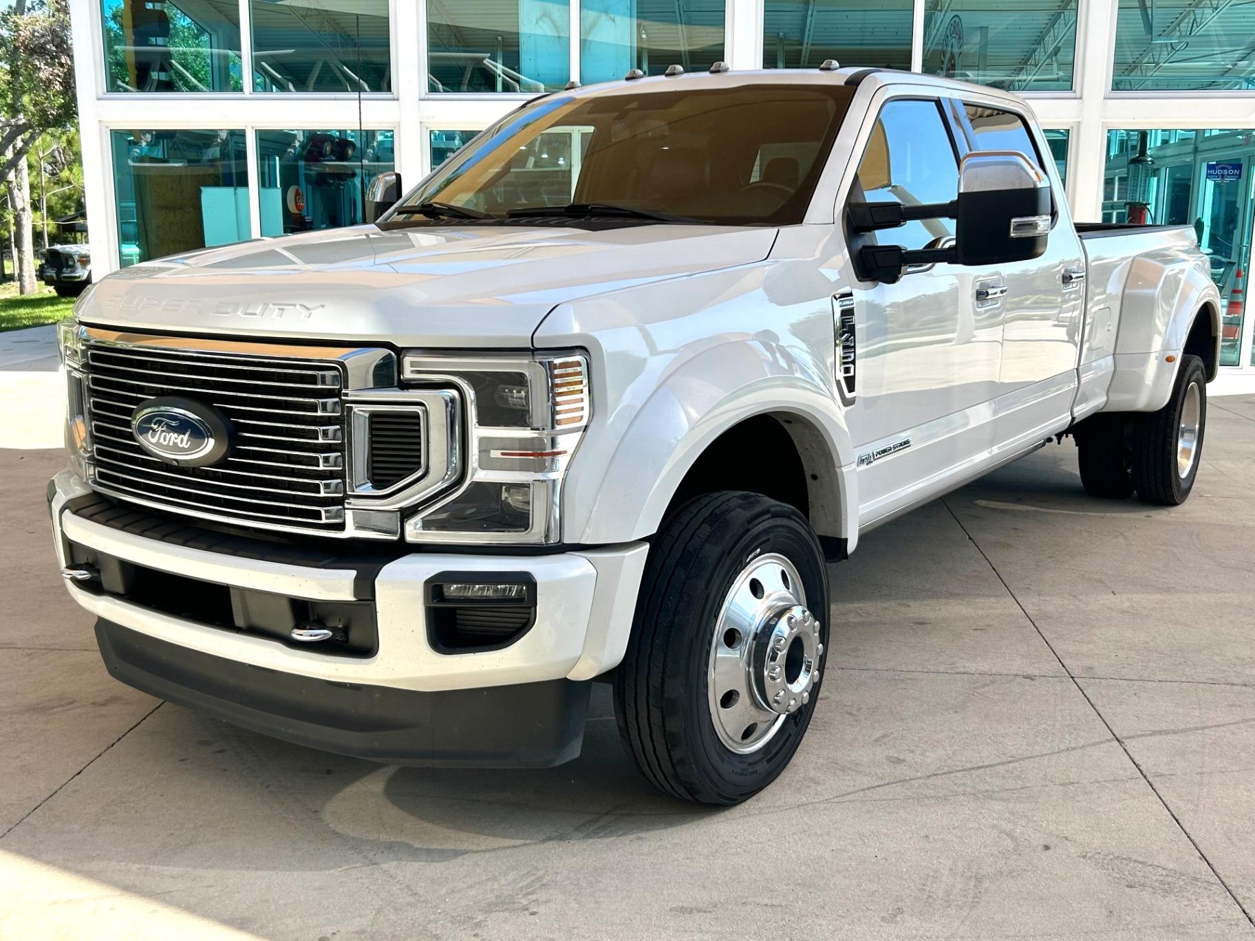 2022 Ford F-450 Super Duty Platnium