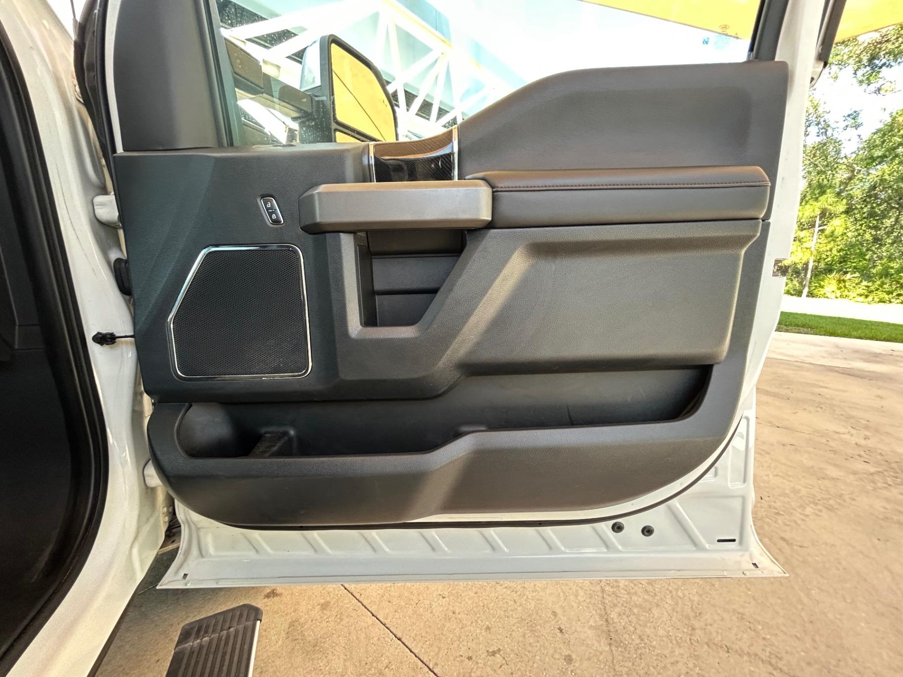 2022 Ford F-450 Super Duty Platnium