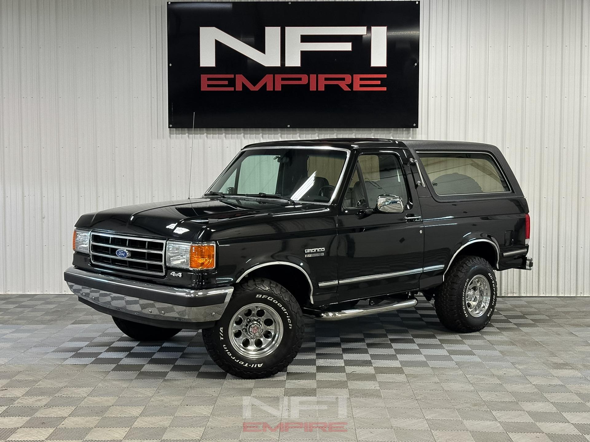 1989 Ford Bronco XLT - 2