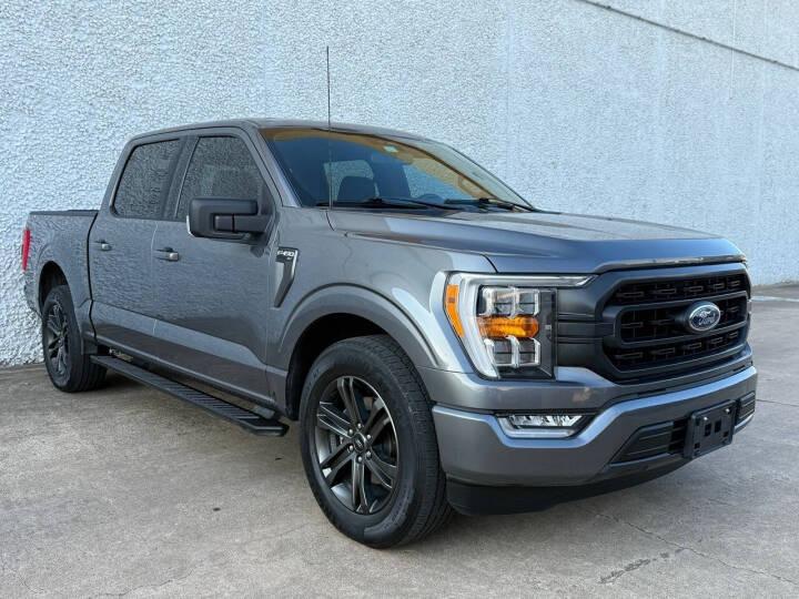 2022 Ford F-150 XLT - 2