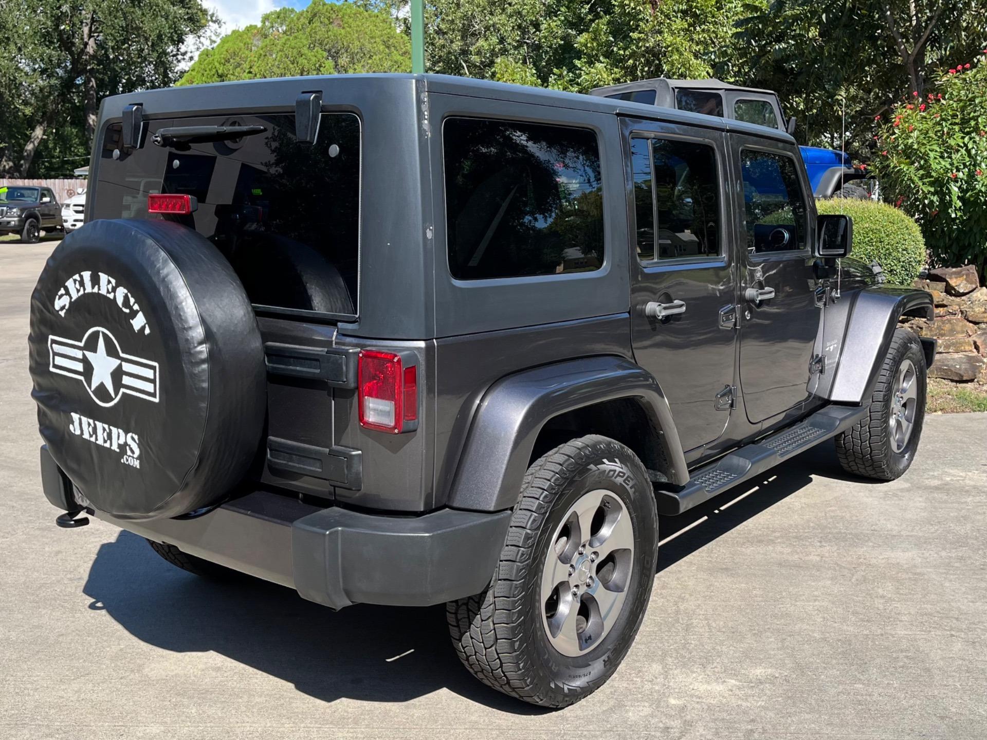 2017 Jeep Wrangler Unlimited Sahara