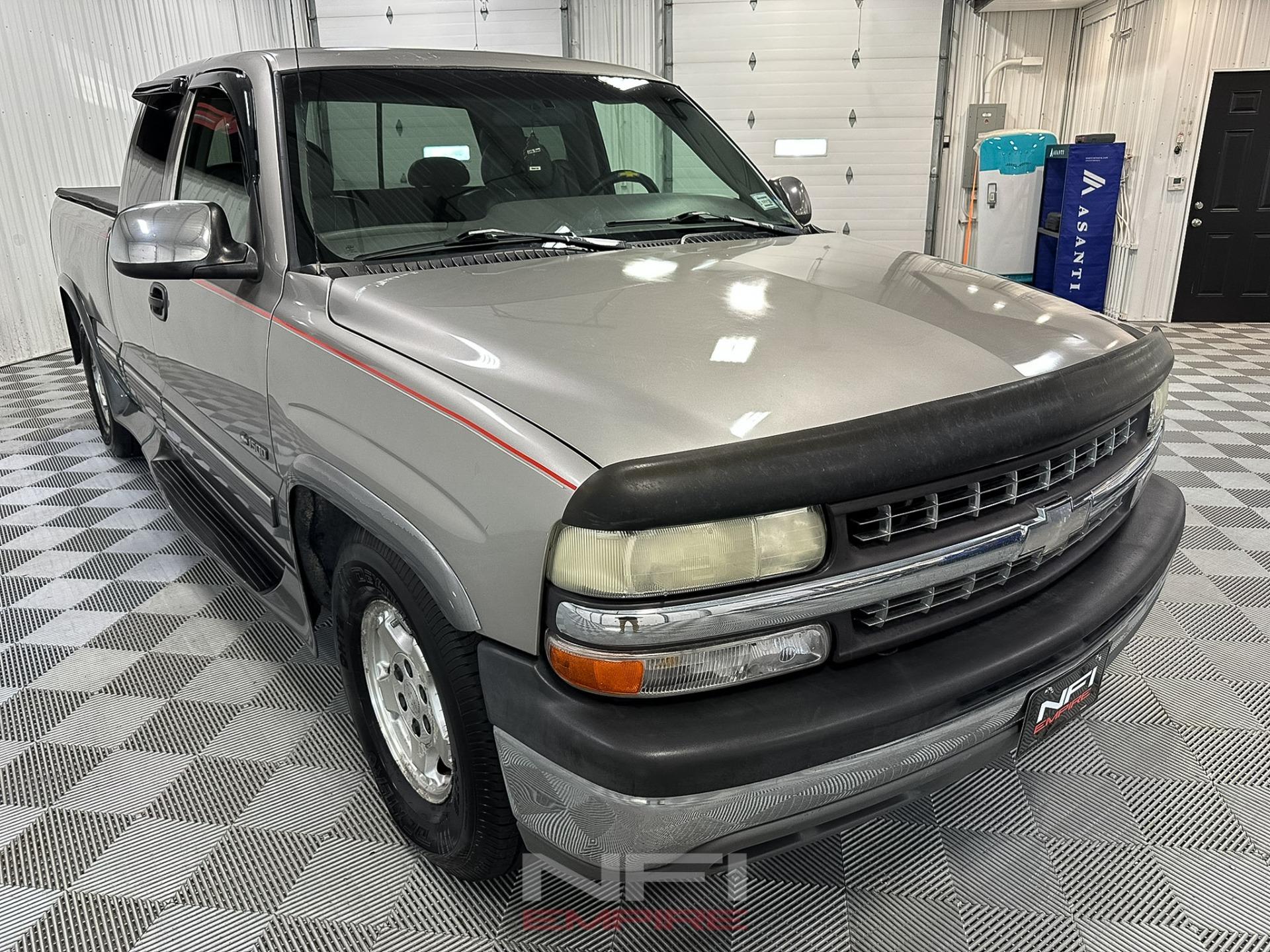 2000 Chevrolet Silverado 1500 LS
