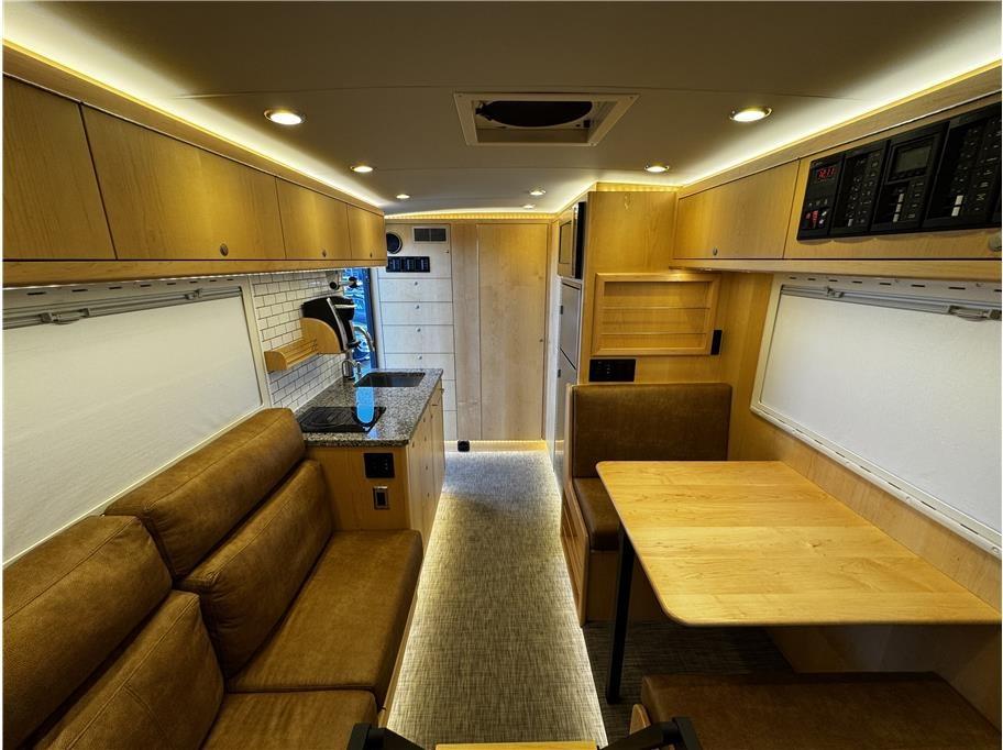 2016 Earthroamer XV-LTS 165
