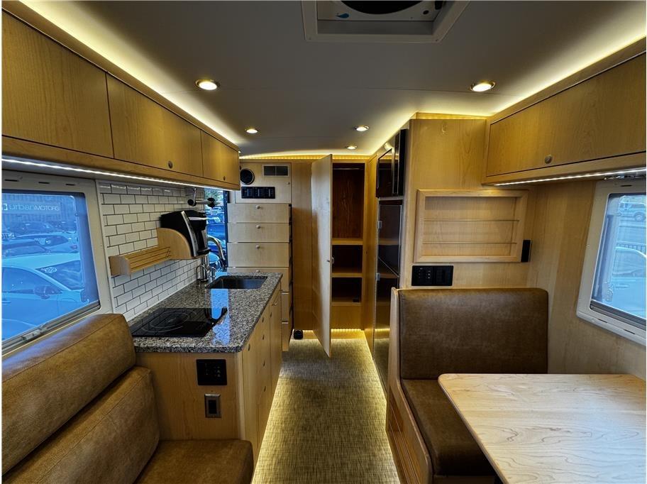 2016 Earthroamer XV-LTS 165