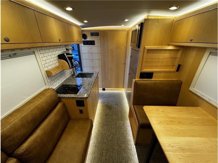 2016 Earthroamer XV-LTS 165