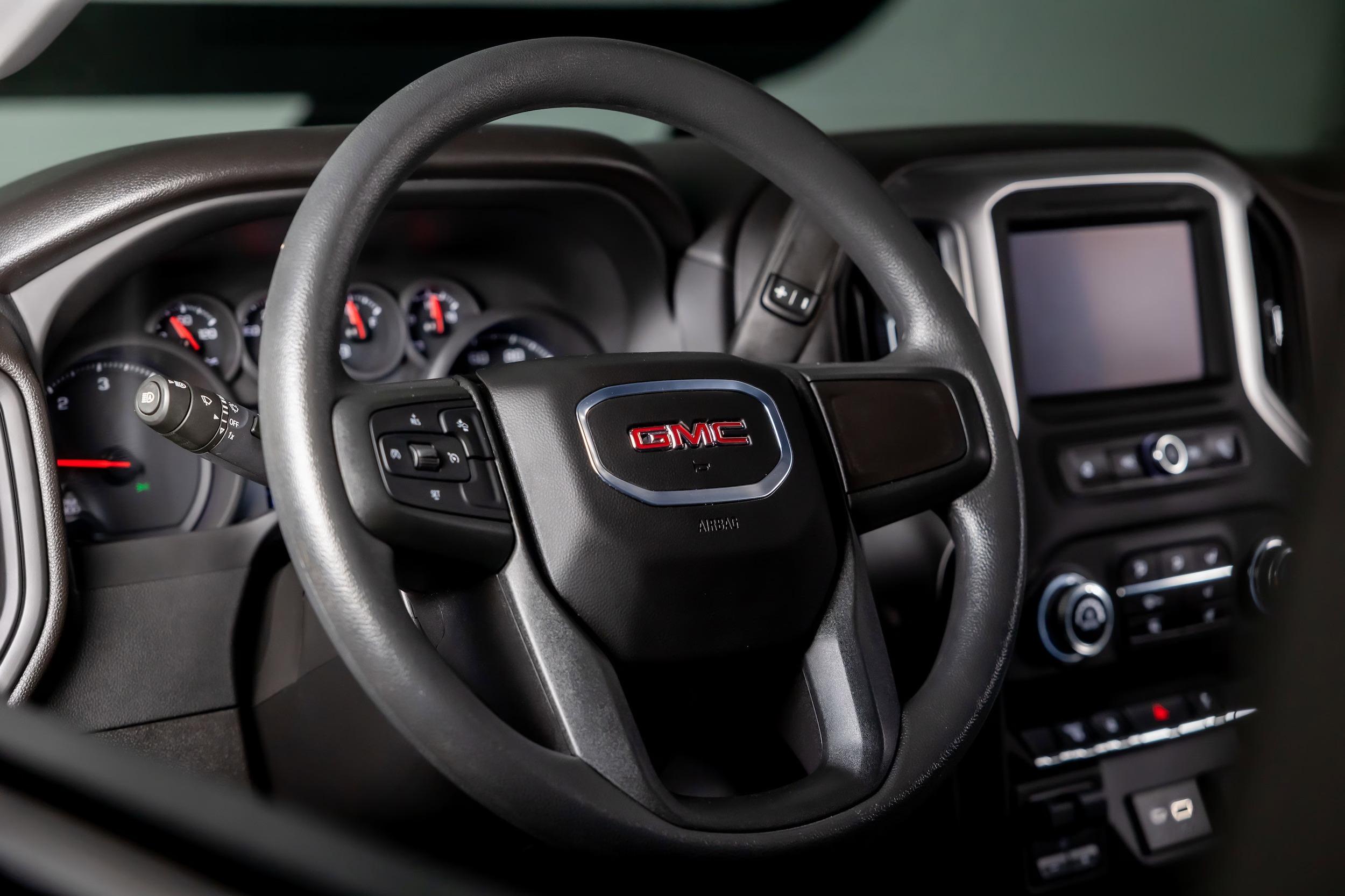 2025 GMC Sierra 2500 HD Pro