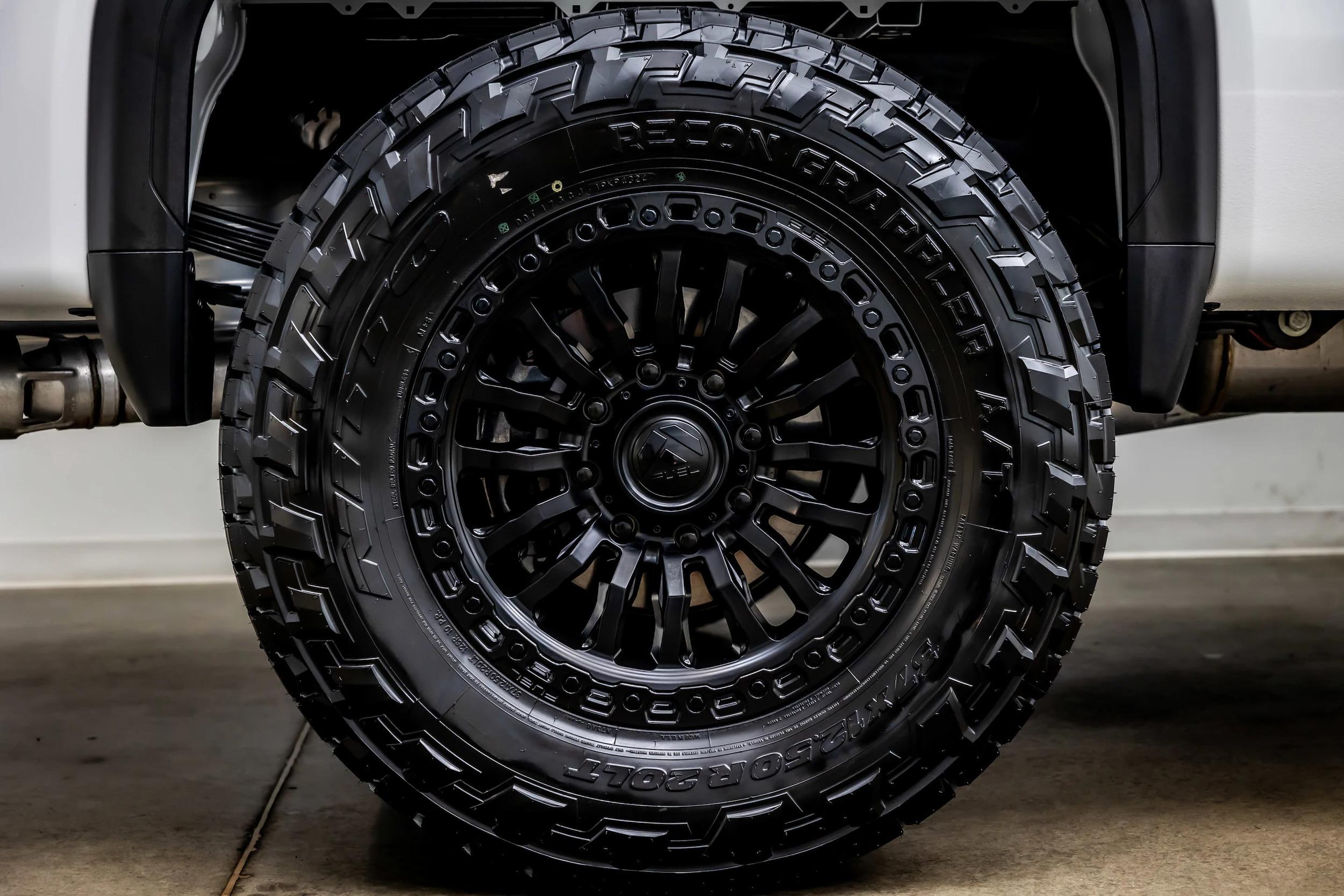 2025 GMC Sierra 2500 HD Pro