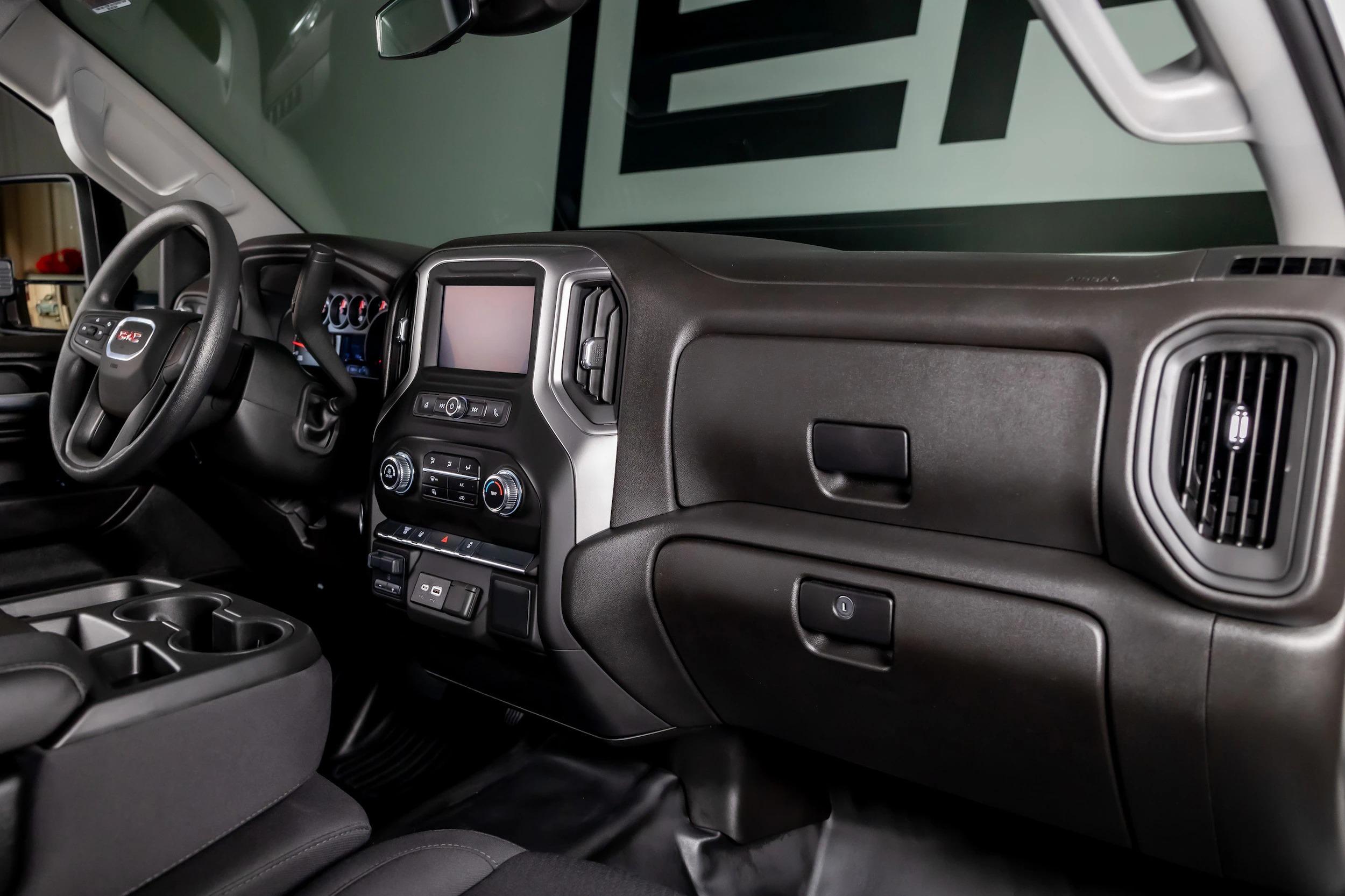 2025 GMC Sierra 2500 HD Pro