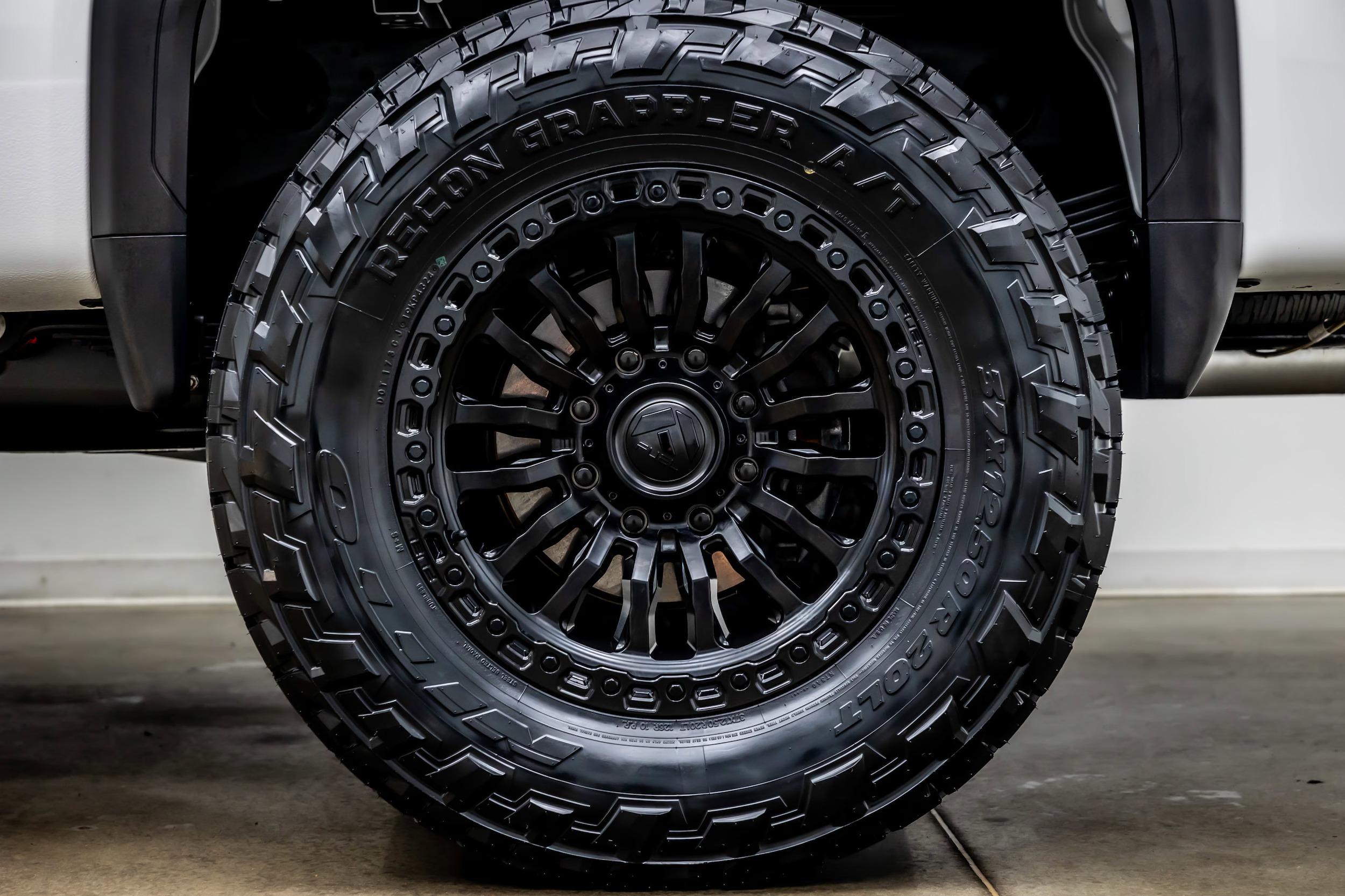 2025 GMC Sierra 2500 HD Pro