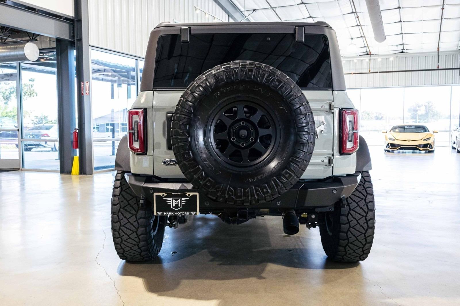 Modified 2022 Ford Bronco Badlands - 5