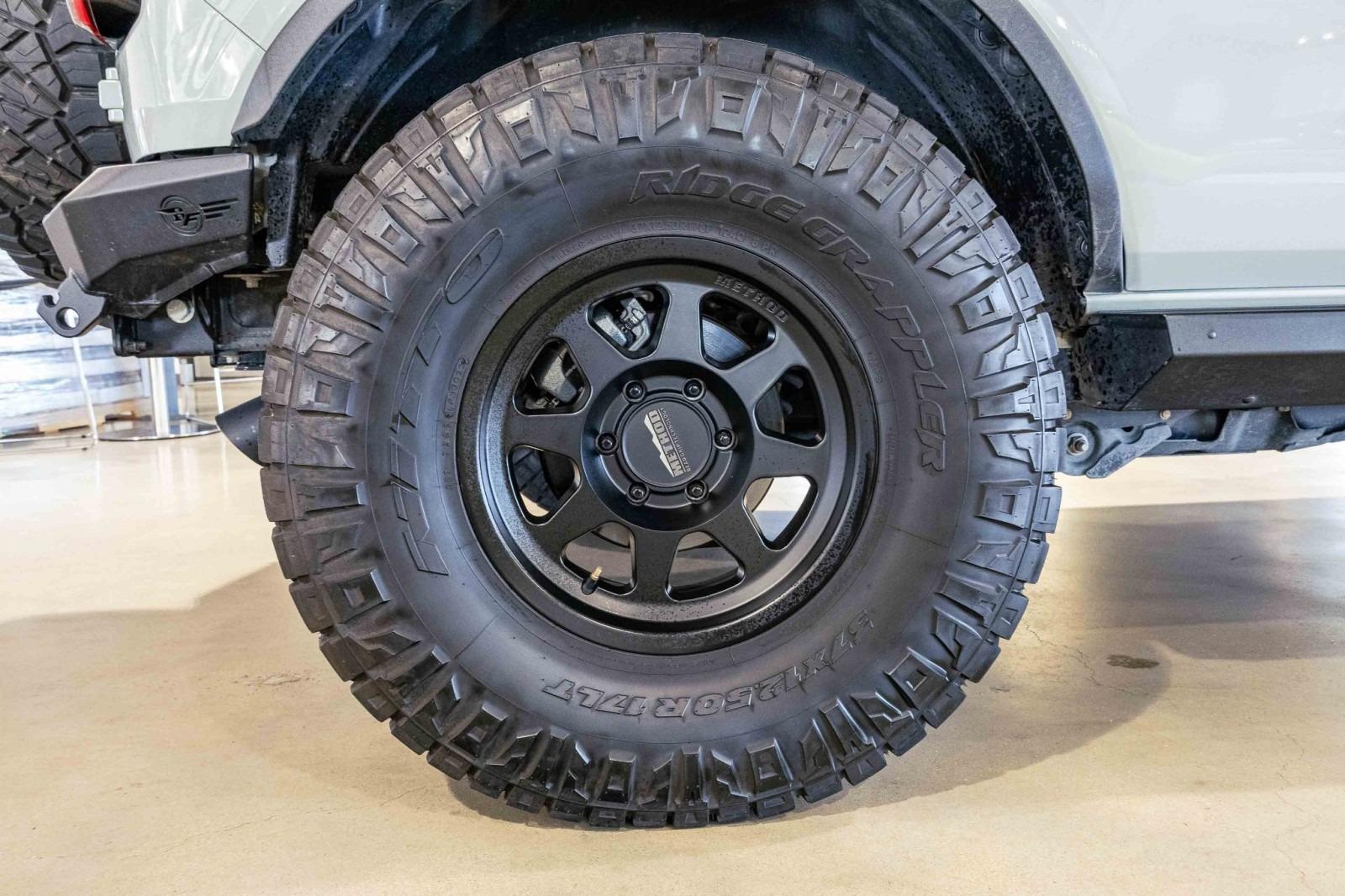 Modified 2022 Ford Bronco Badlands - 4