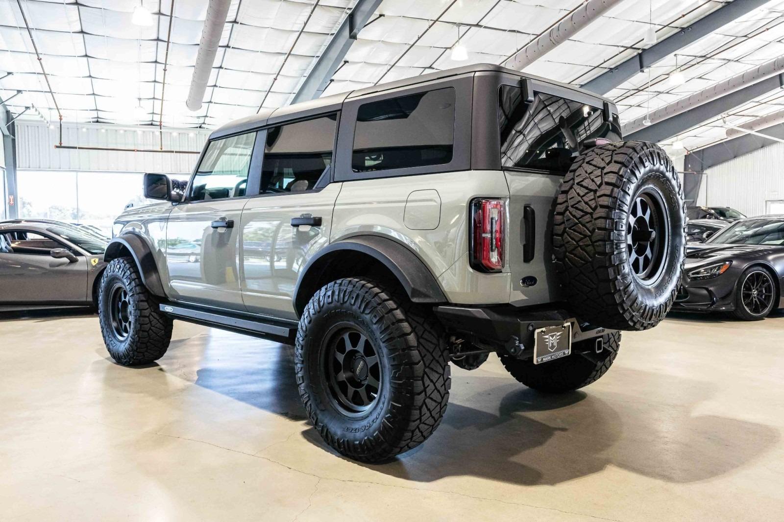 Modified 2022 Ford Bronco Badlands - 2