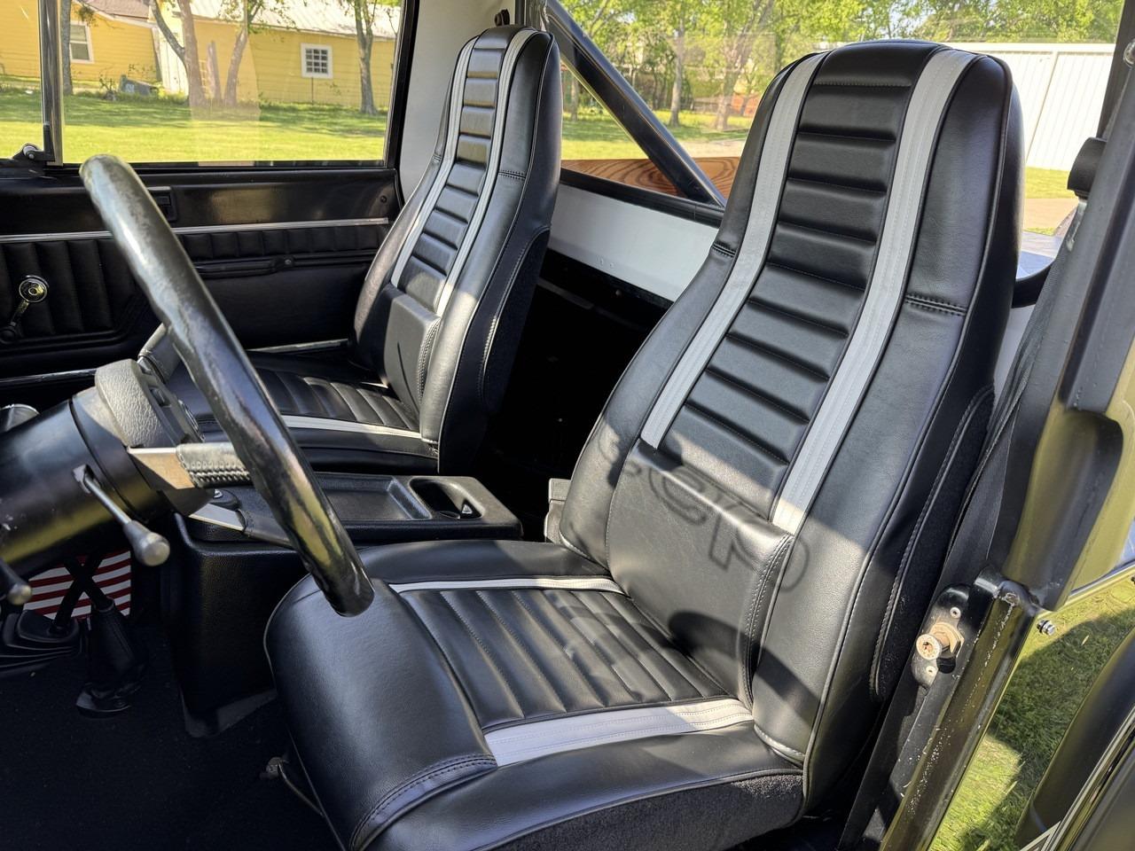 1984 Jeep CJ-8 Scrambler Laredo