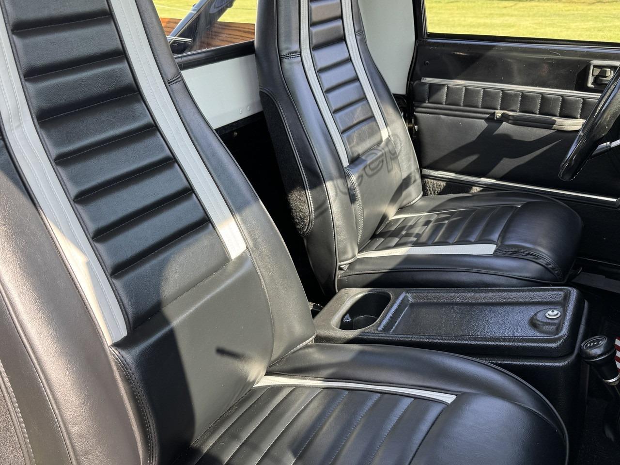 1984 Jeep CJ-8 Scrambler Laredo