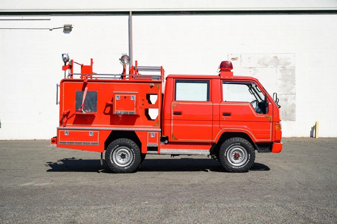 1995 Toyota Hiace Fire Truck 4×4