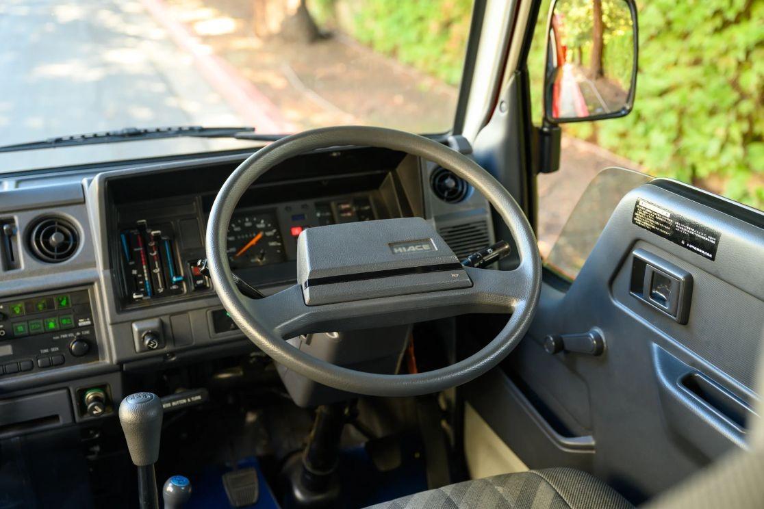 1995 Toyota Hiace Fire Truck 4×4