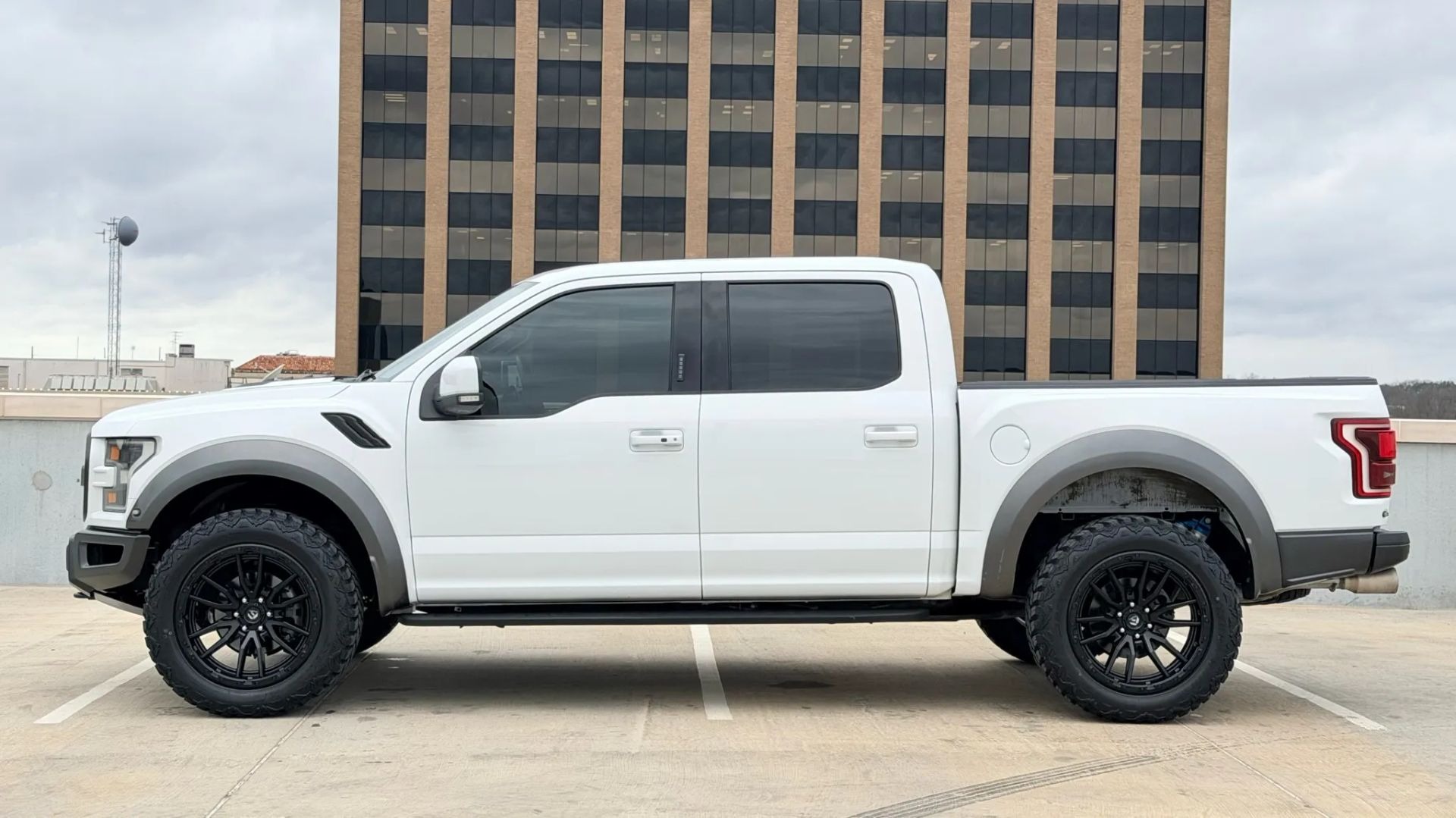 2018 FORD F-150 Raptor - 3