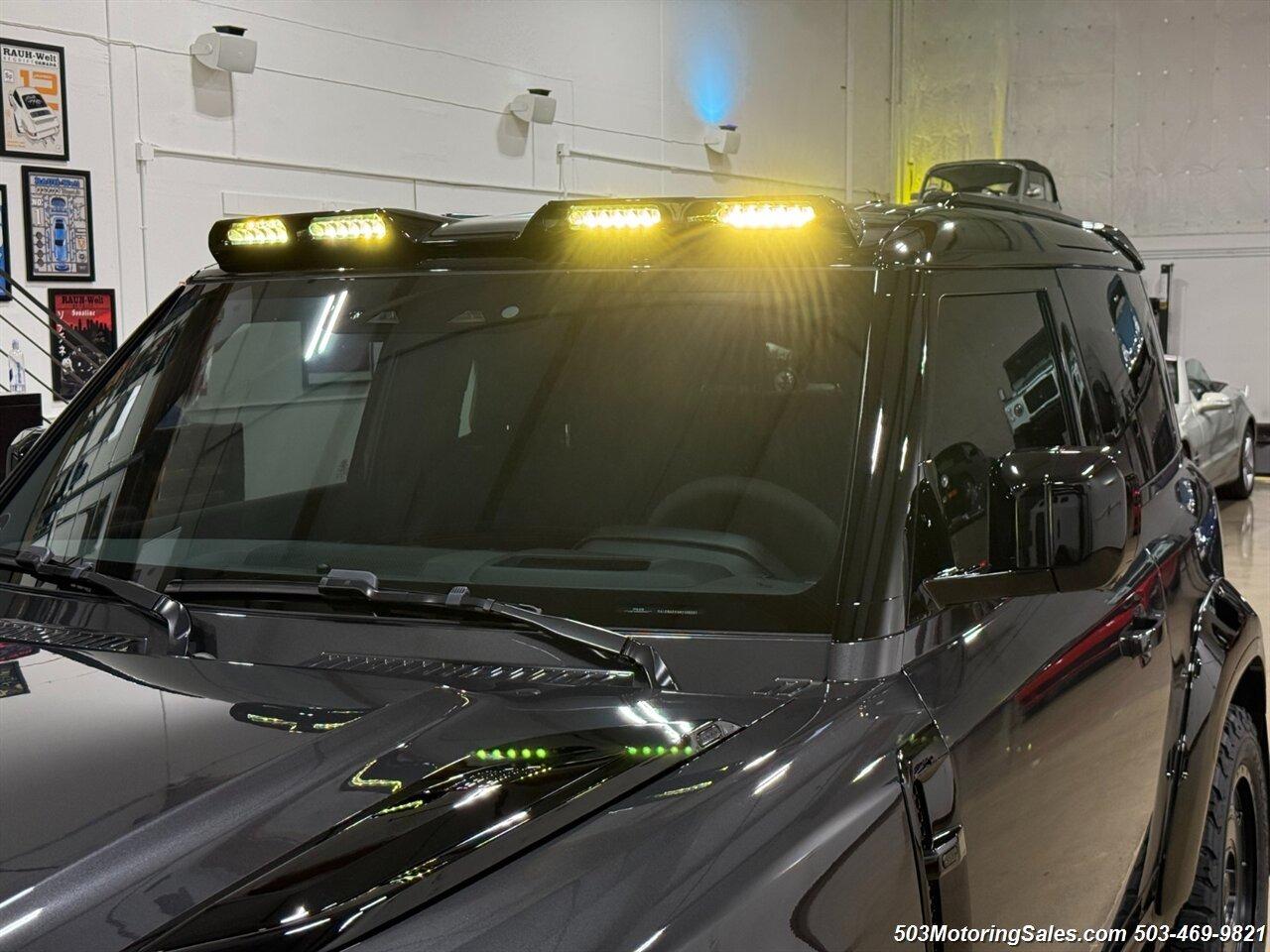 2024 Land Rover Defender 90 Urban Widetrack