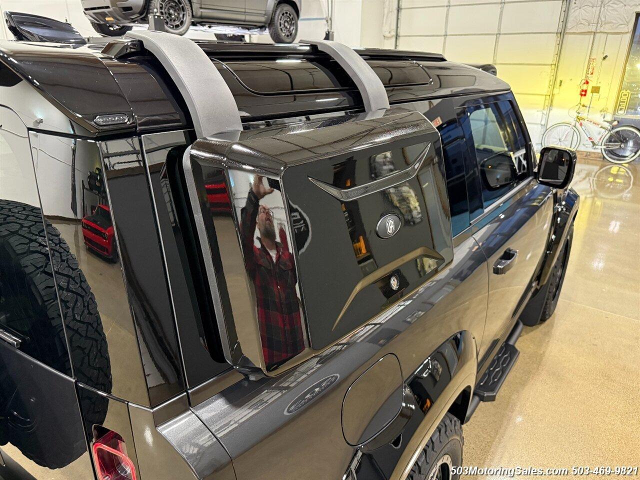 2024 Land Rover Defender 90 Urban Widetrack