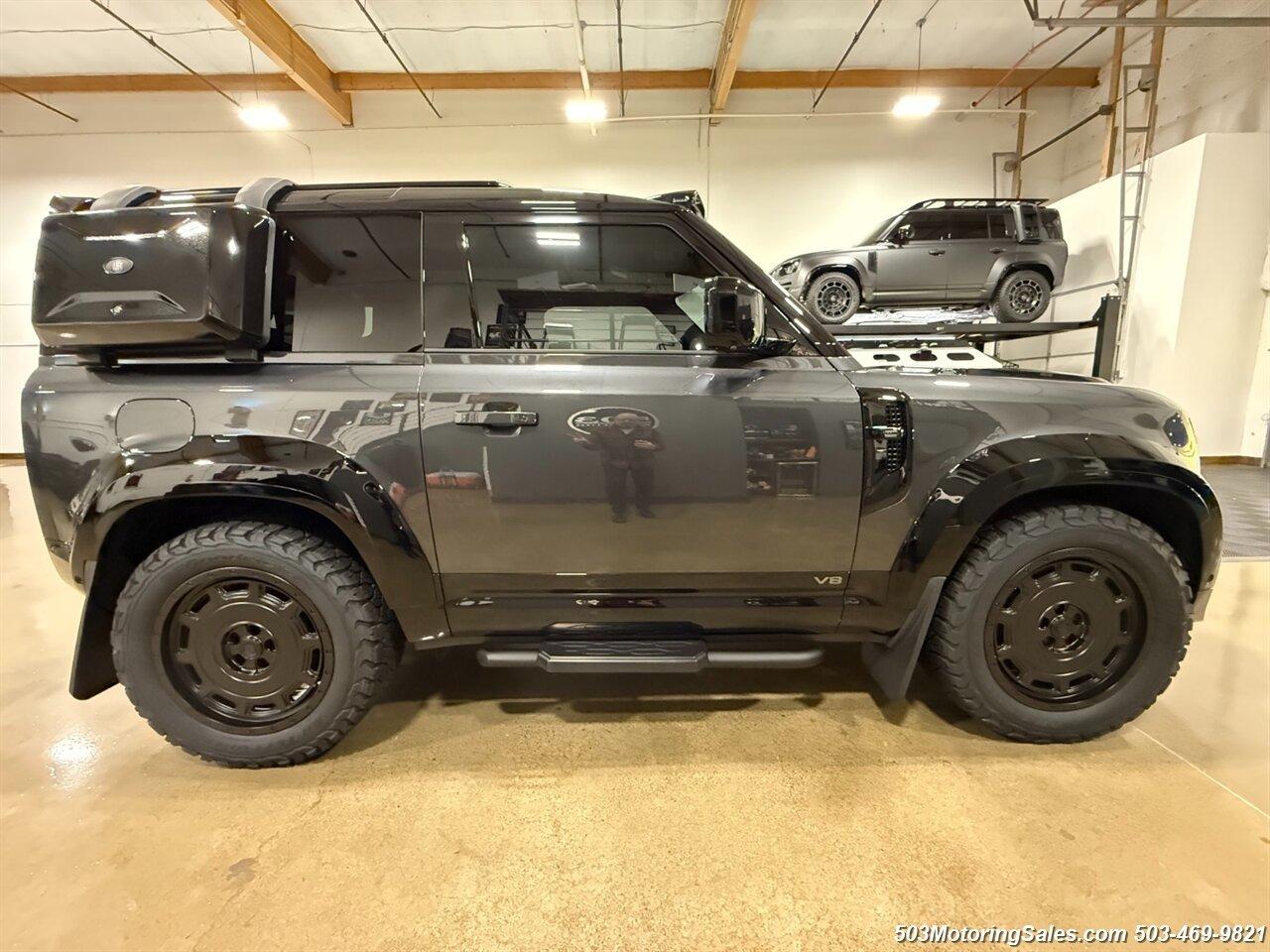 2024 Land Rover Defender 90 Urban Widetrack