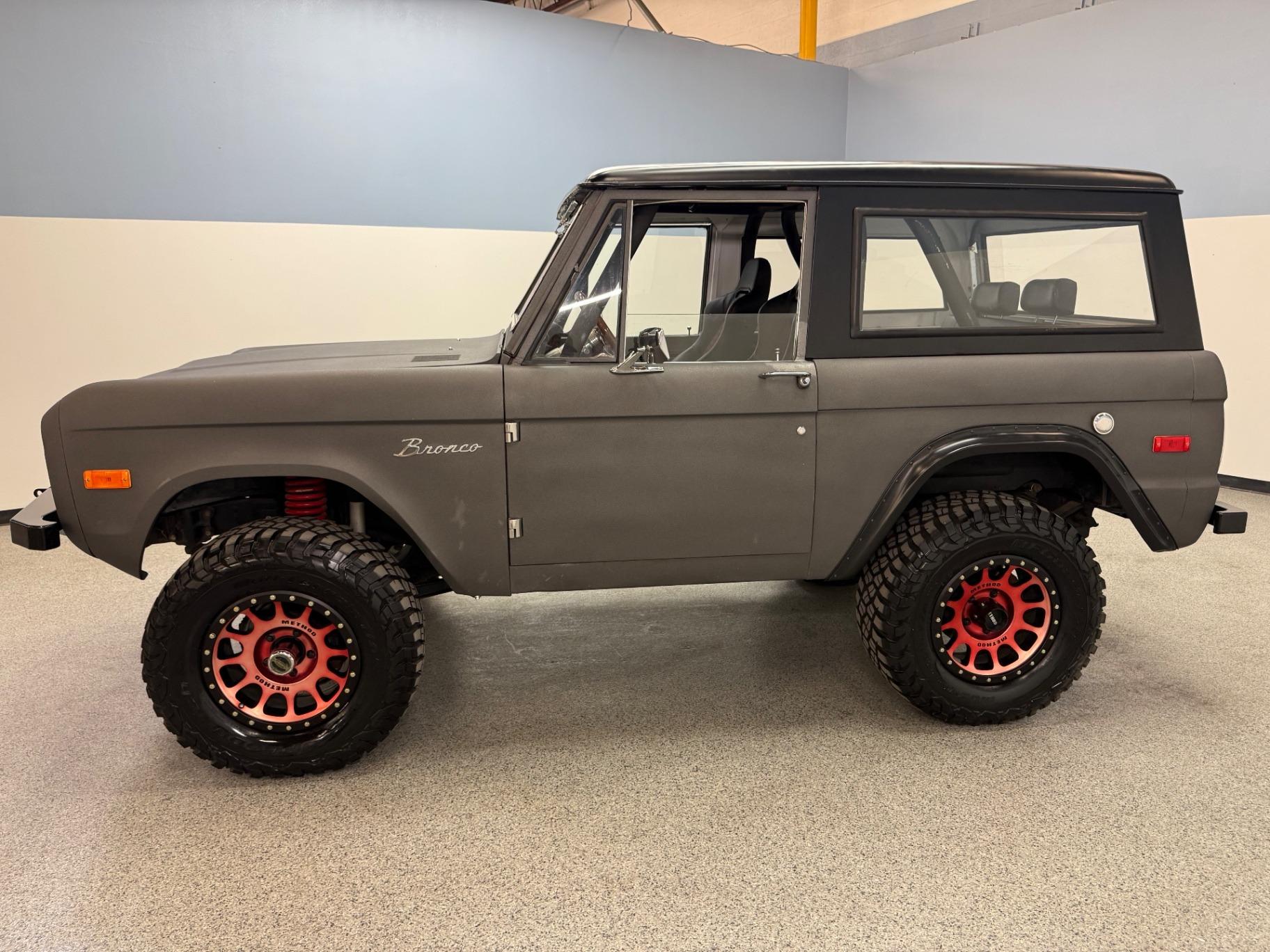 1970 Ford Bronco - 2