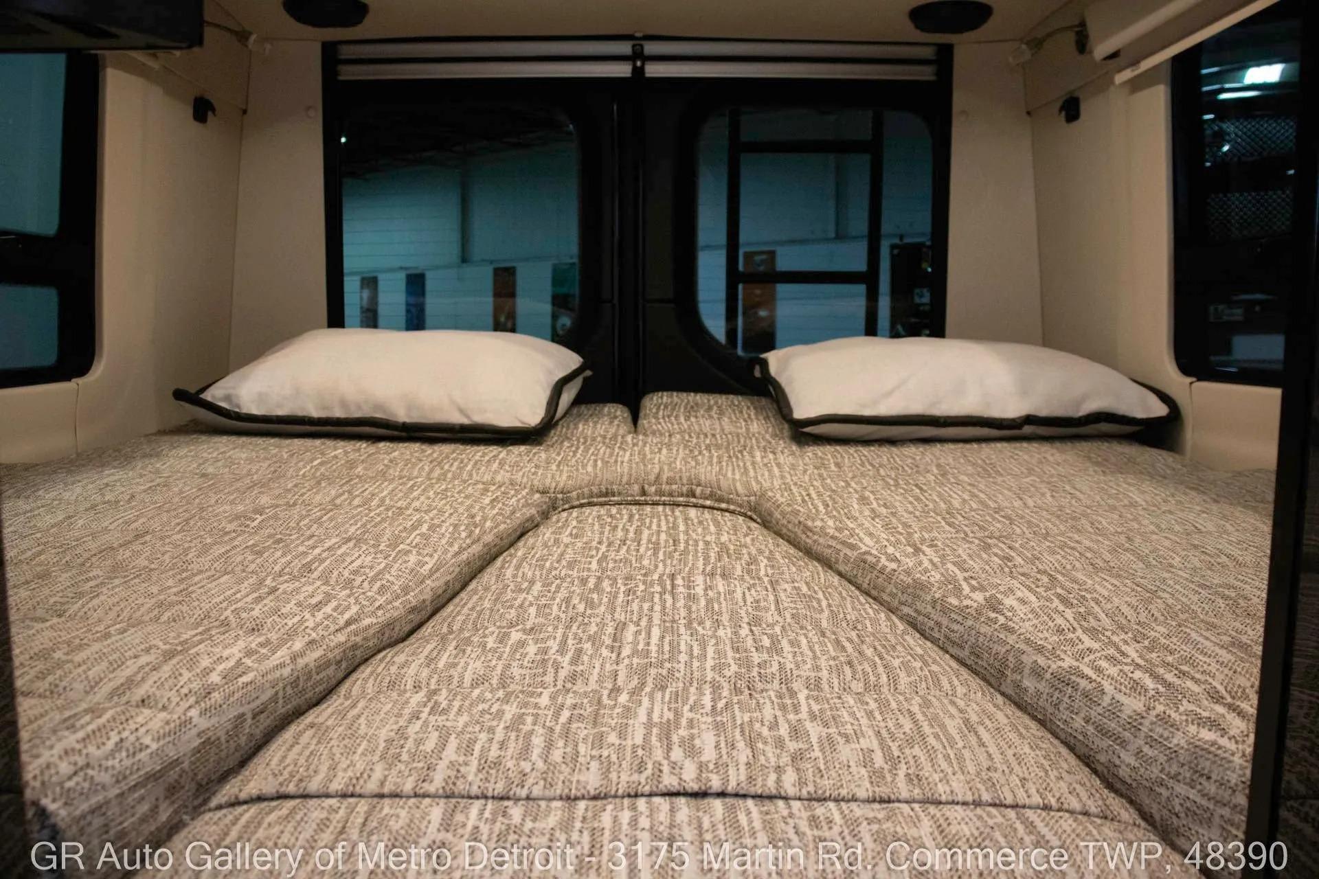 2022 Mercedes-Benz Sprinter 3500XD Camper