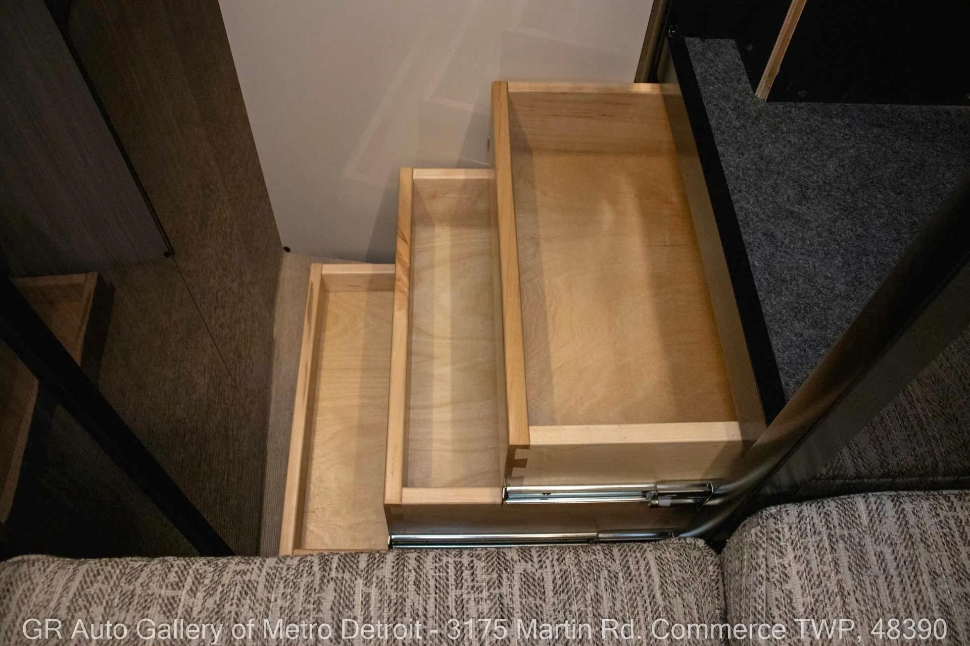 2022 Mercedes-Benz Sprinter 3500XD Camper