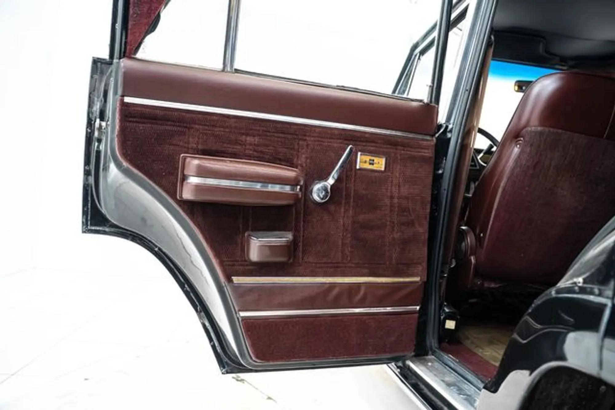 1987 Jeep Grand Wagoneer Ambassador Edition