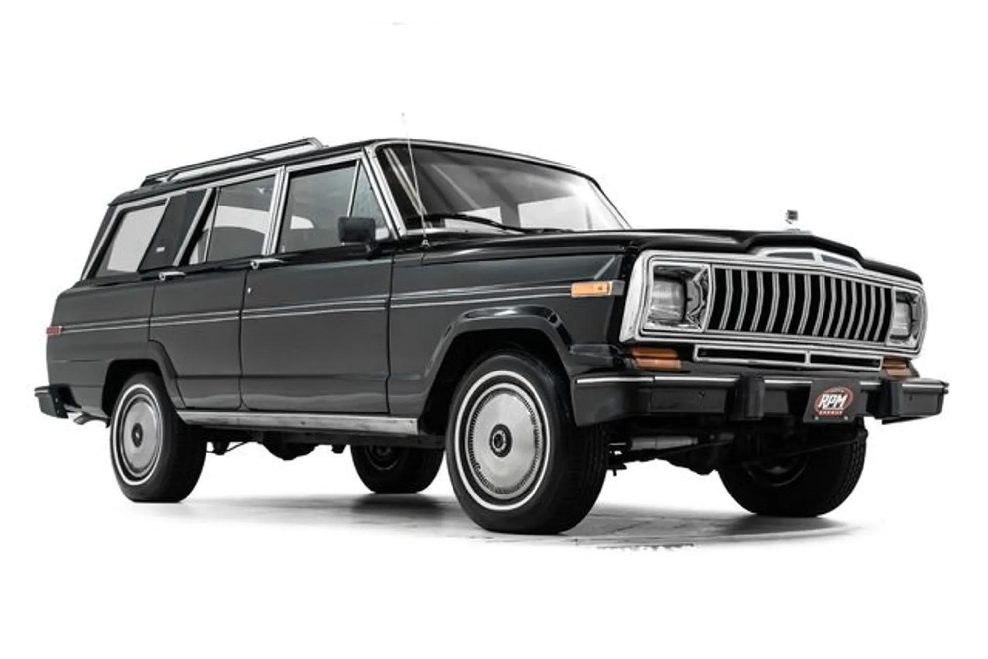  Jeep Grand Wagoneer