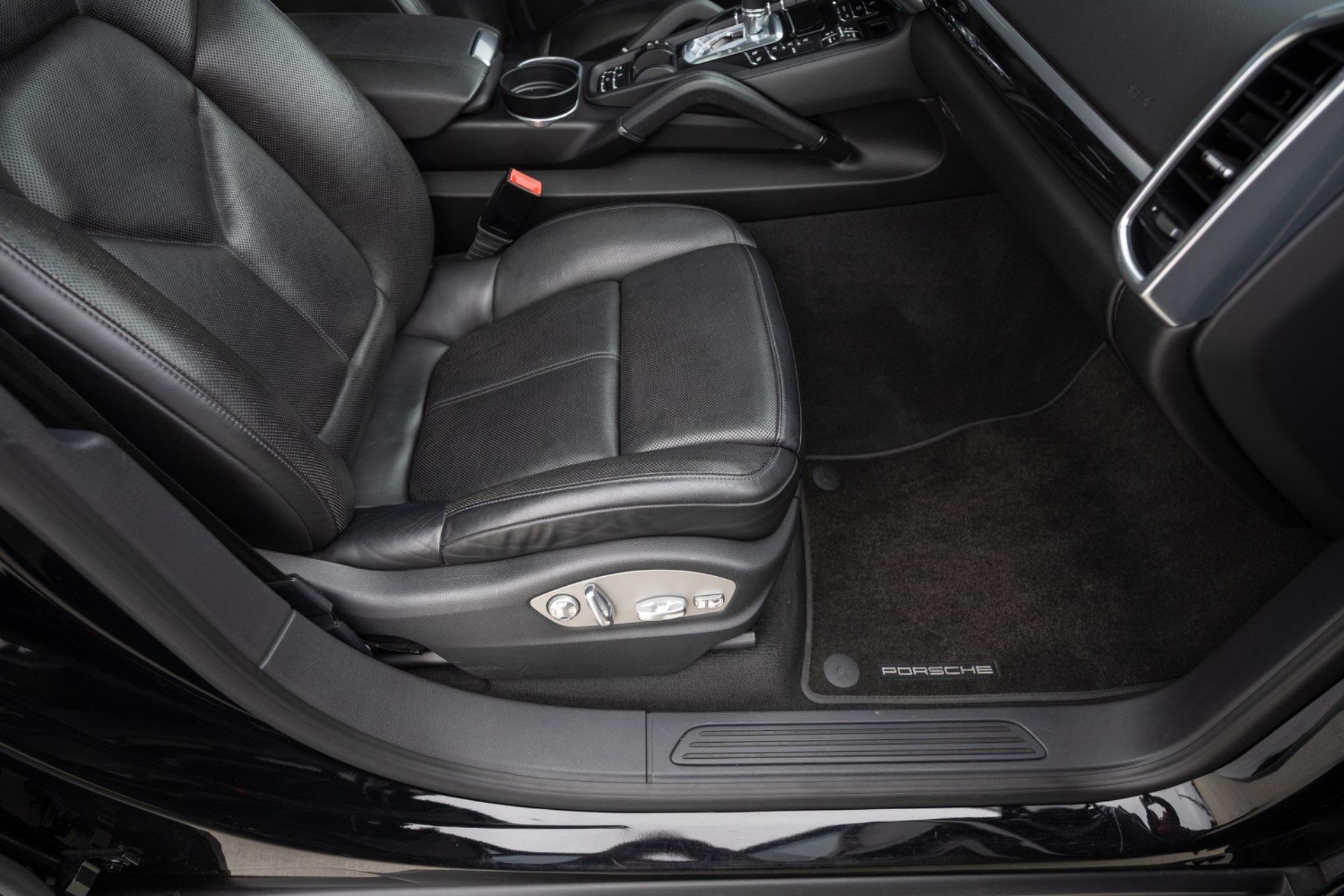 Modified 2013 Porsche Cayenne