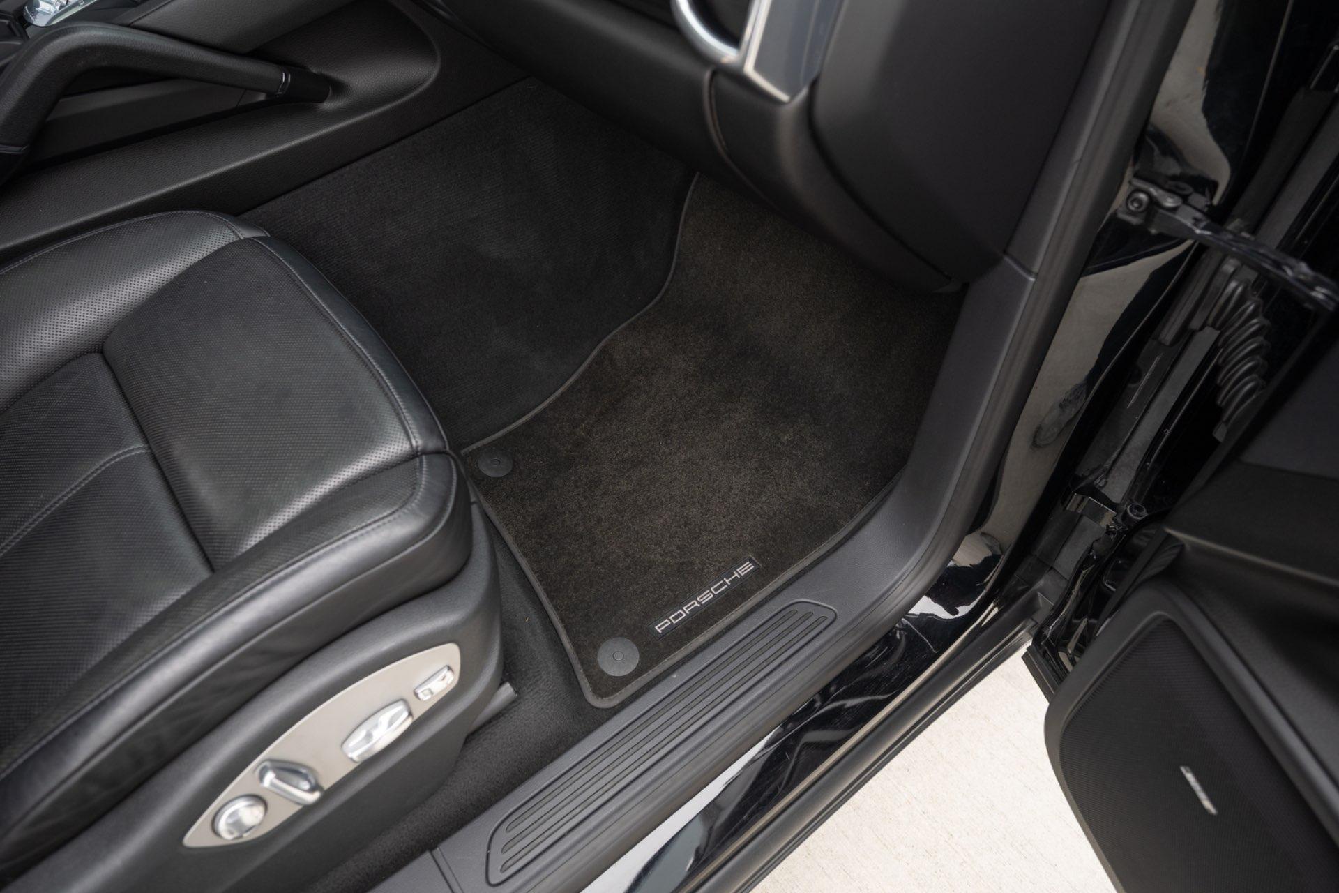 Modified 2013 Porsche Cayenne