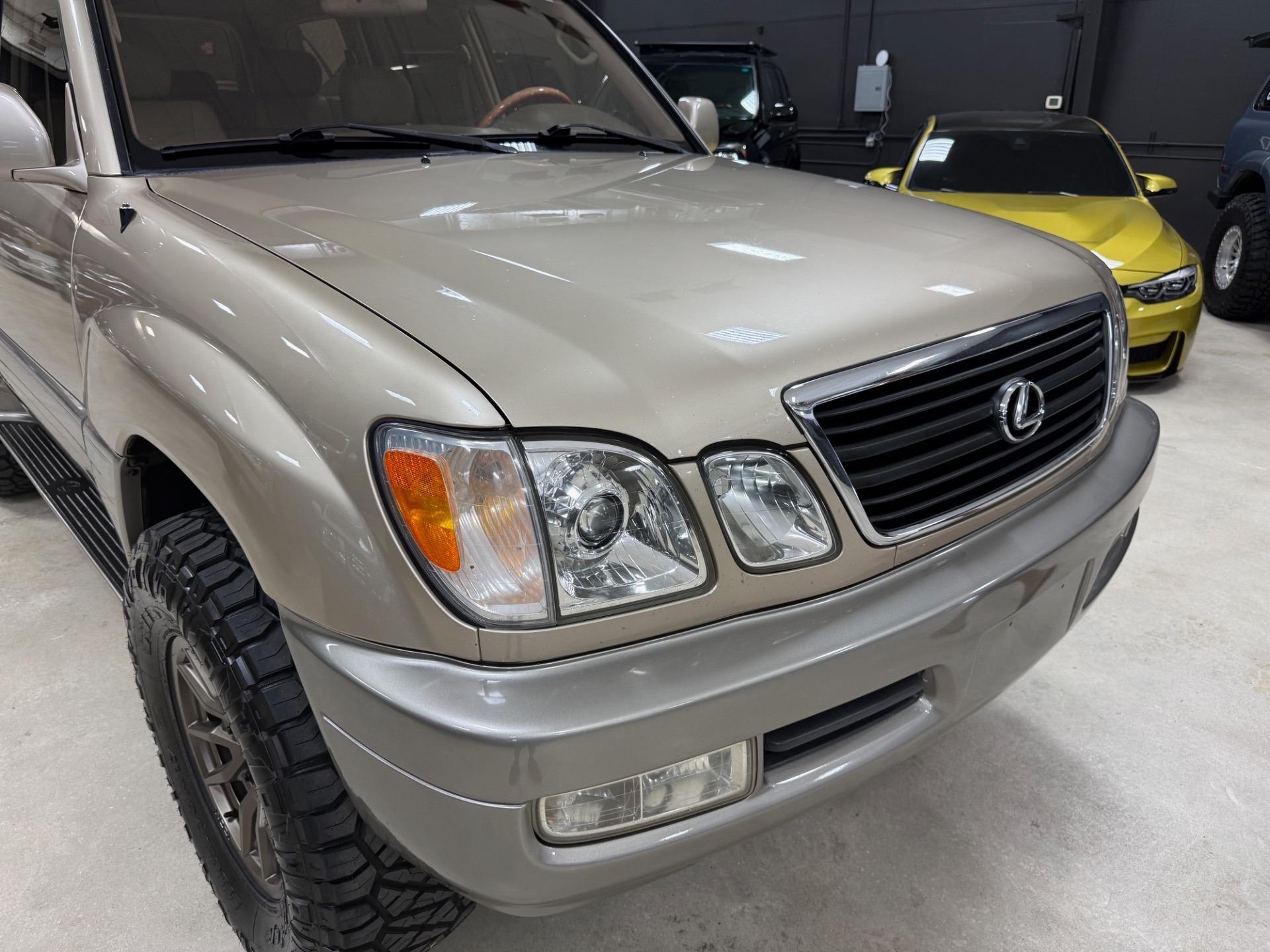 2000 Lexus LX 470